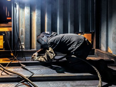 Tekemisen meininkiä ja joustavuutta – Jakemanin arvot työntekijöiden silmin